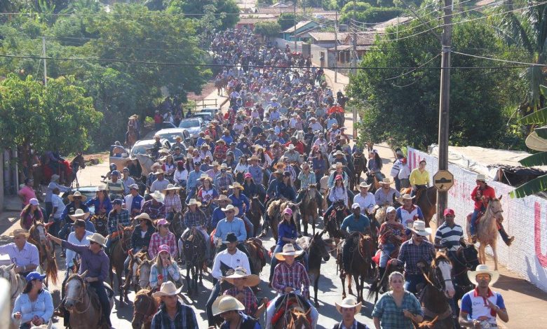 Um dos momentos em que a cavalgada atravessa o BDA sentido Centro